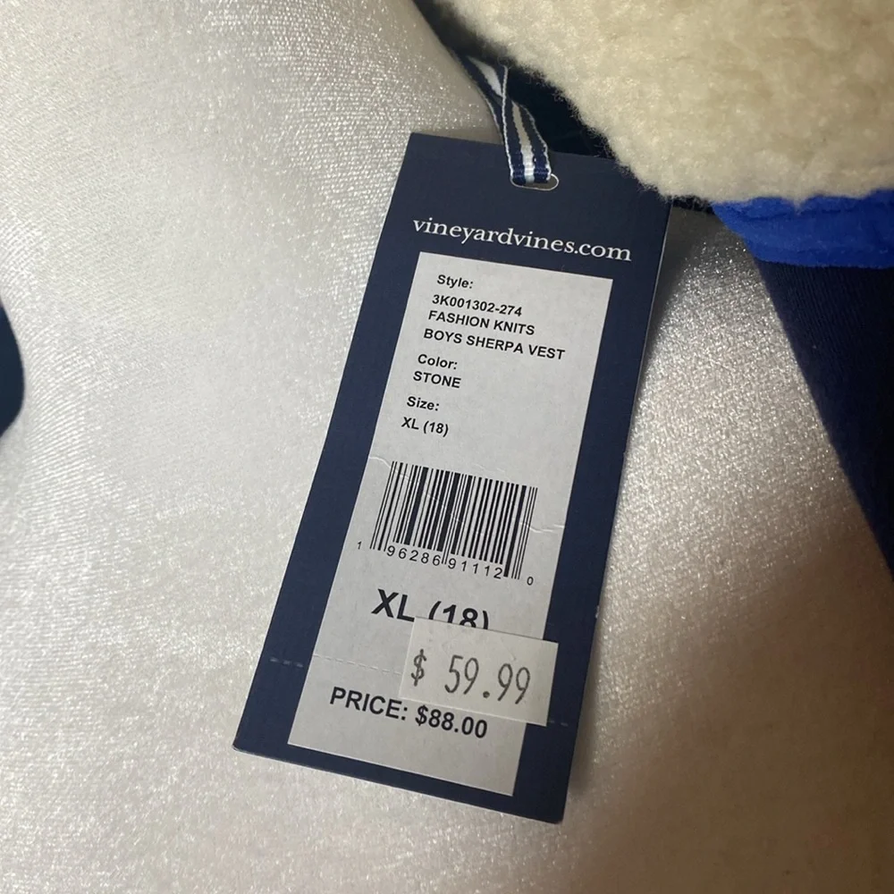 Vineyard Vines Cream Sherpa Vest with Navy Trim